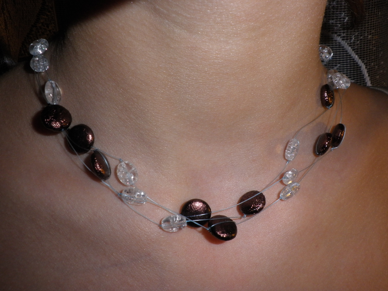 bílo hnědá motanice